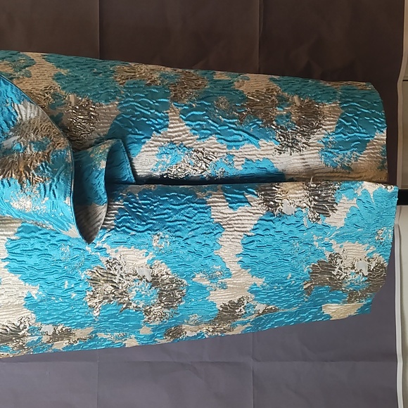 Blue and Gold crinkle one sleeve evening/cocktail midi gown - Picture 5 of 16